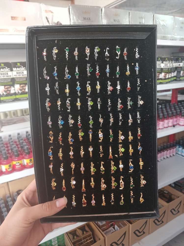 باکس جواهر نشان ارسال رندوم